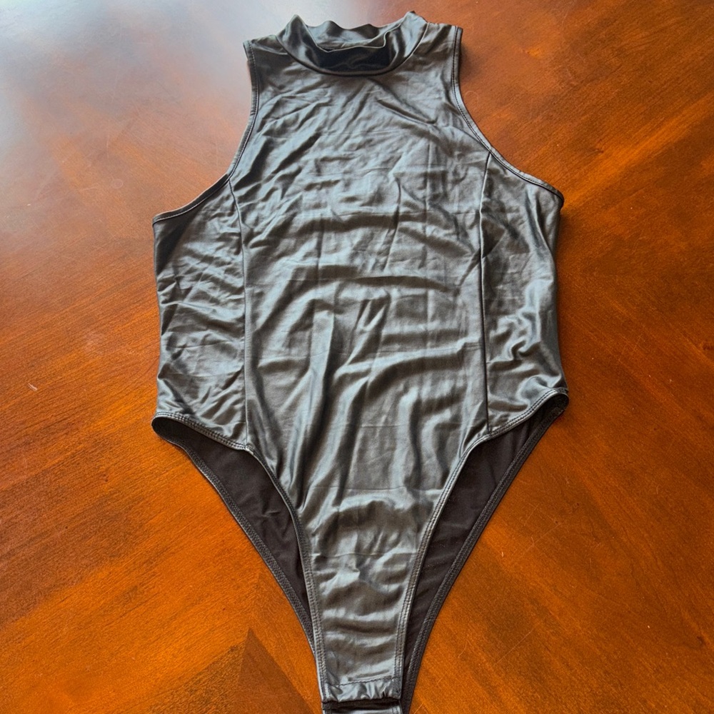 Black Sleeveless Bodysuit